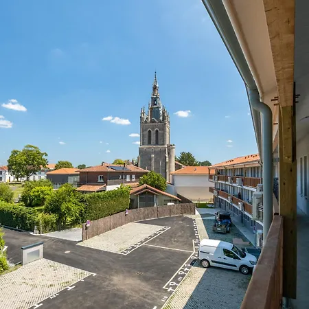 Appartamento Jade Et Elena-1 By Interhome