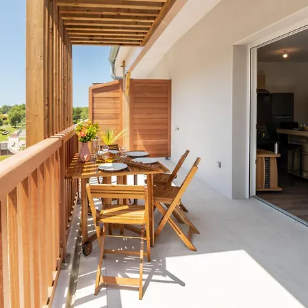 Appartement Jade Et Elena-1 By Interhome