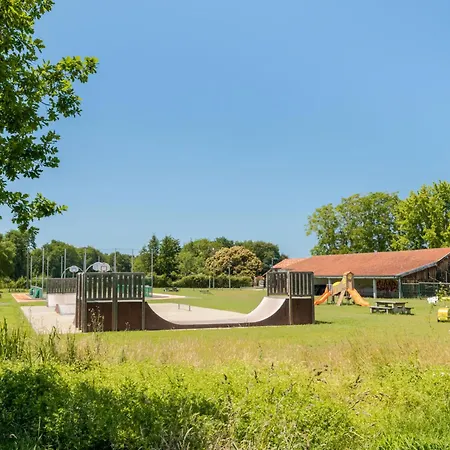 Appartamento Jade Et Elena-1 By Interhome