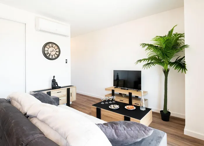 شقة Jade Et Elena-1 By Interhome *