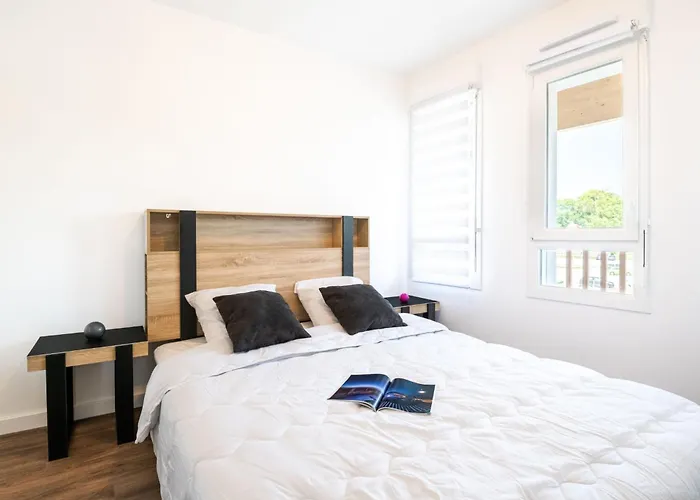 Jade Et Elena-1 By Interhome شقة