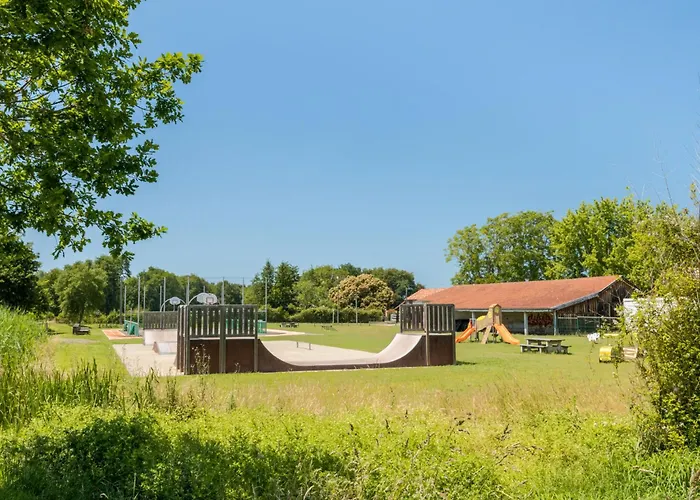 Appartamento Jade Et Elena-1 By Interhome